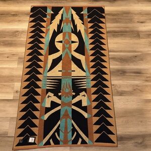 NWT Filson Camp Towel Navajo Aztec Western style 39.5x70